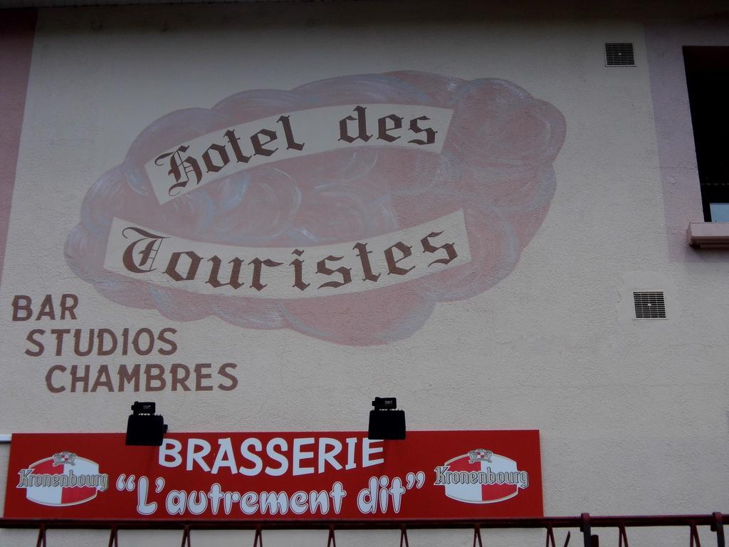 Hotel Des Touristes بييرفيت - نيستالاس المظهر الخارجي الصورة