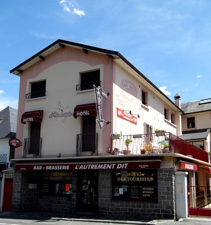 Hotel Des Touristes بييرفيت - نيستالاس المظهر الخارجي الصورة